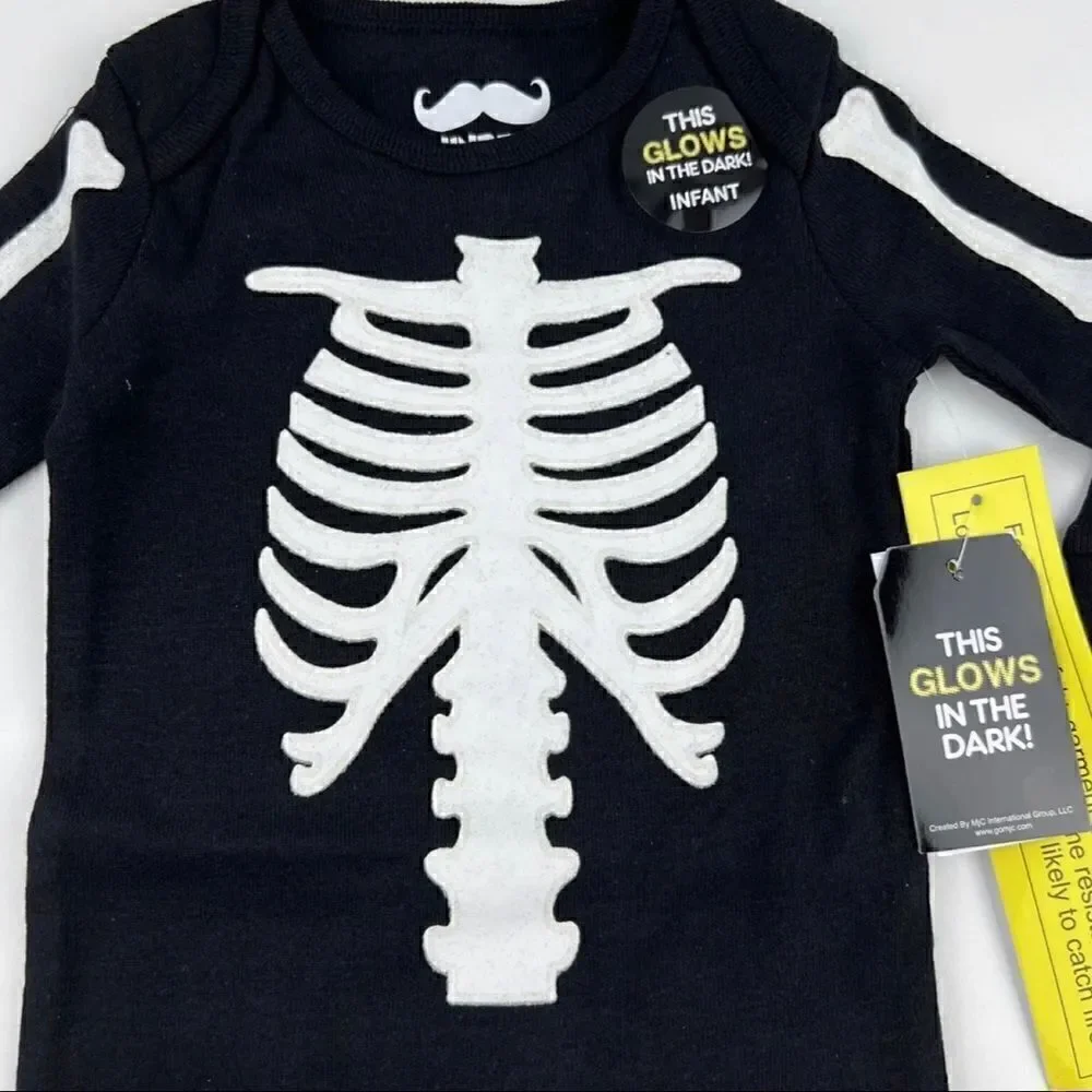Halloween Skeleton Pajamas for baby, Size 9 m, Snug And Cozy Fit, Costume Glows